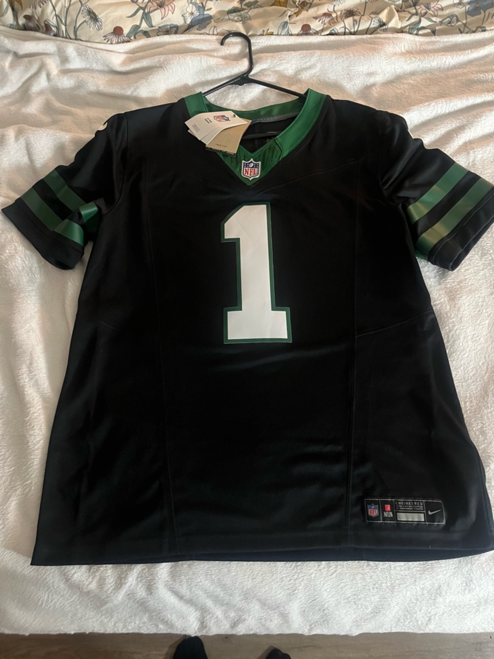 Brand New NFL Nike Sauce Gardner New York Jets #1 Jersey in black Size Large NWT - Picture 4 of 7